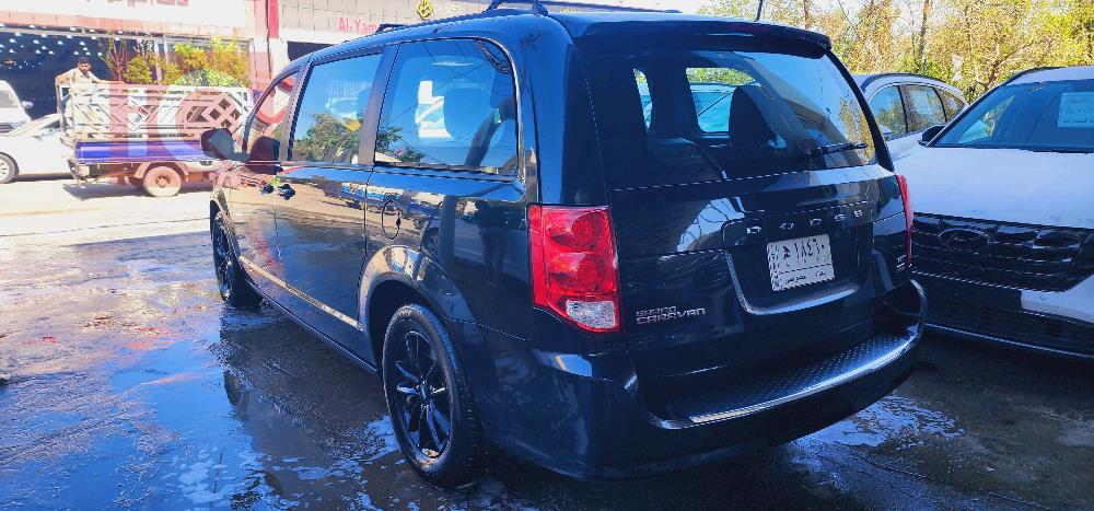 Dodge Caravan